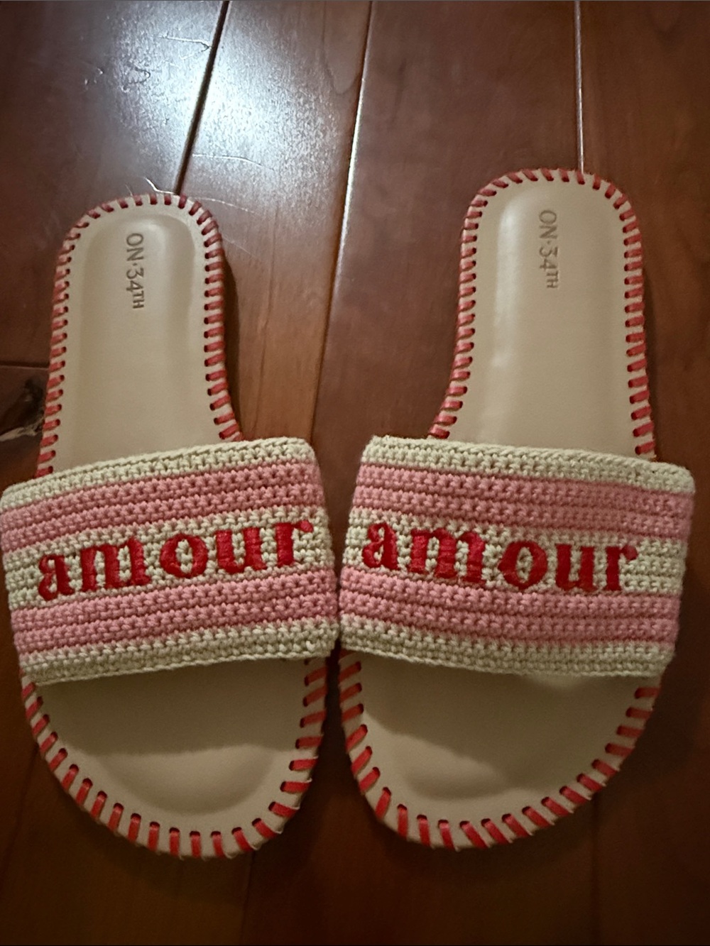 Pink 'Amour' Crochet Slide Sandals size 8..new
On ‘34th from Macys